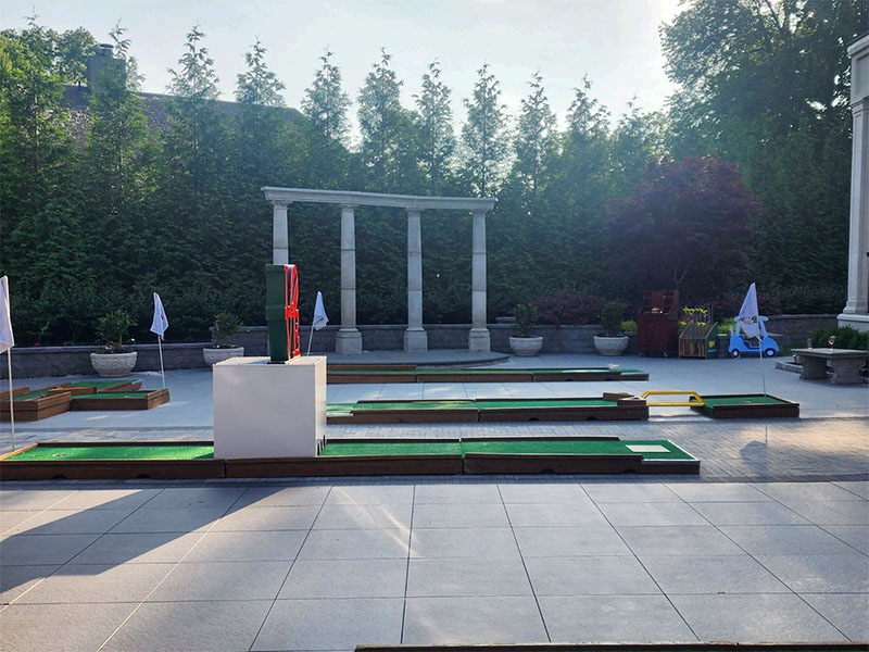 mini golf rental new york image